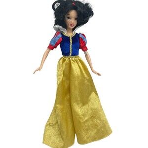 Rare- Disney Store Princess Snow White Classic 11" Articulated Doll